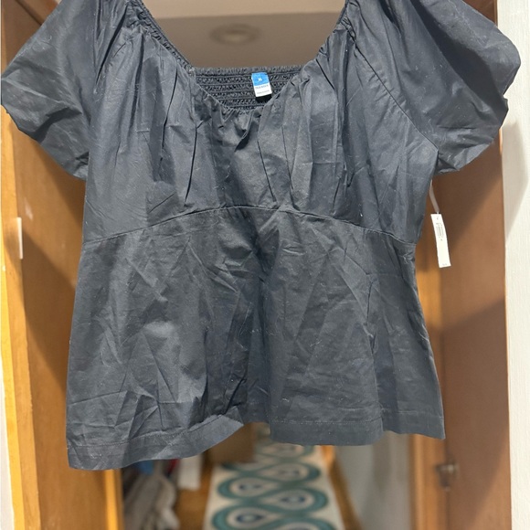 NET beautiful Old Navy top in black - Picture 2 of 4